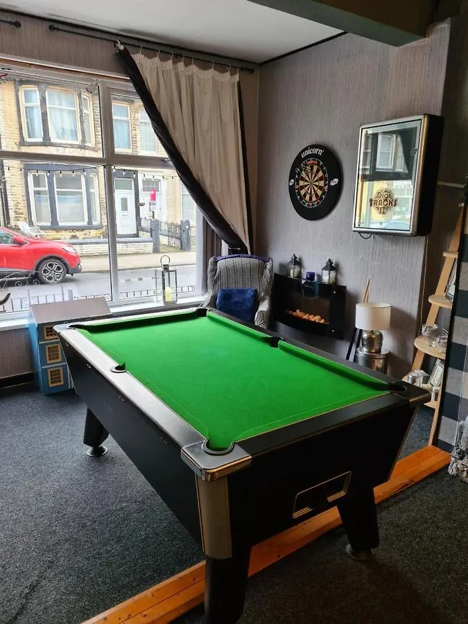 Crompton House Bed & Breakfast Blackpool 2*,  United Kingdom